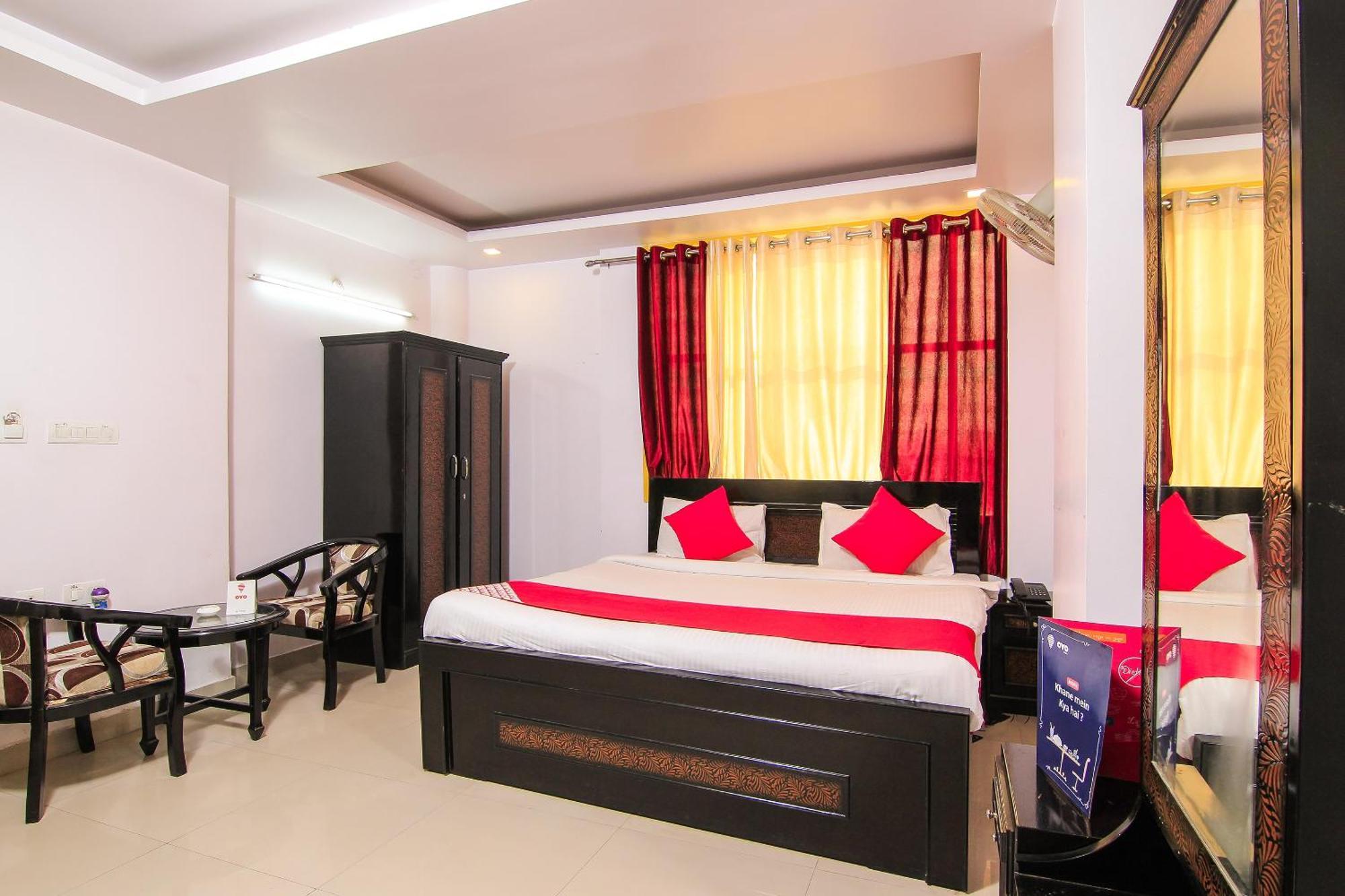 Collection O 4731 Hotel Surya Continental Lucknow Esterno foto